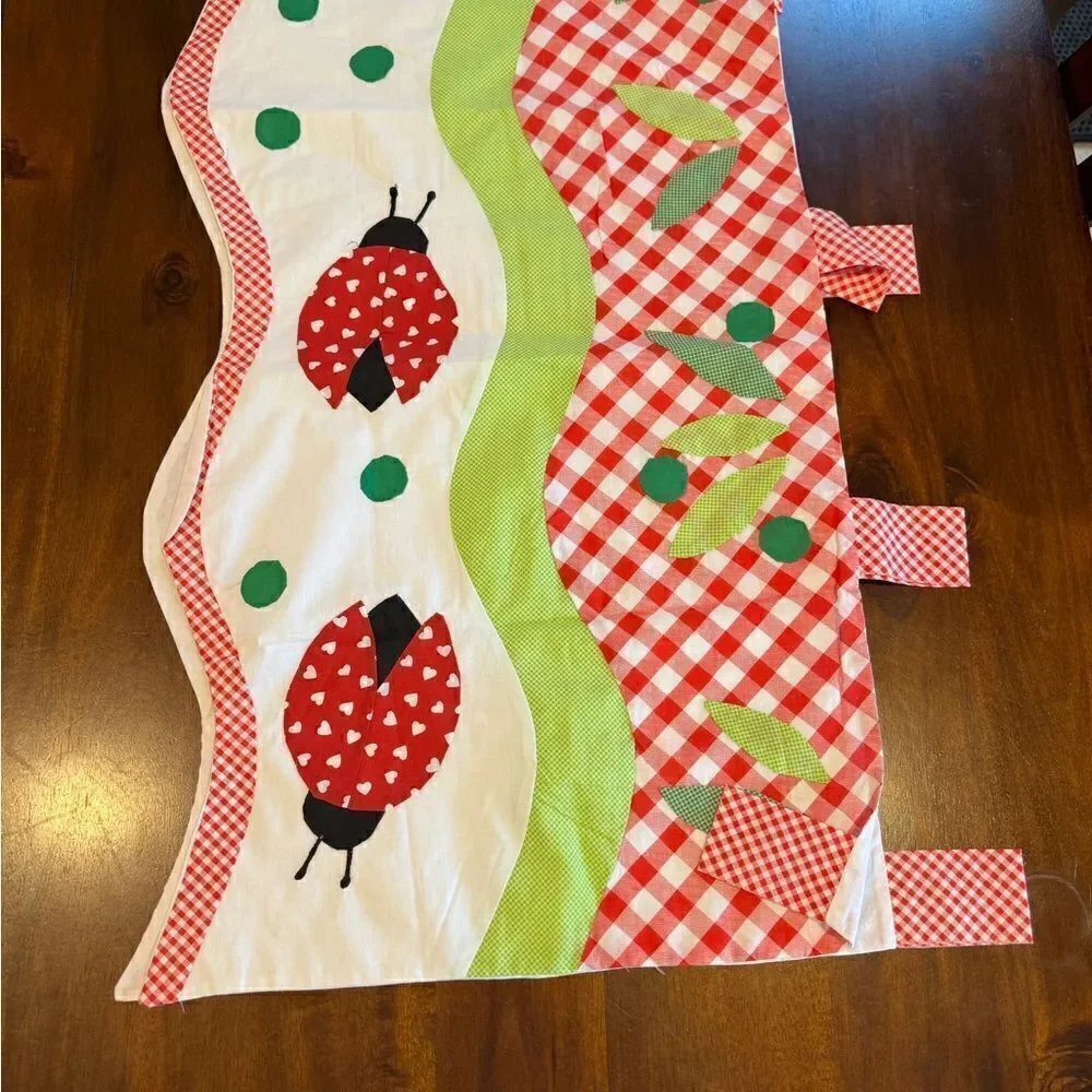 Britannica Home Fashions Tabbed Lady Bug 59” Valance NWOT
